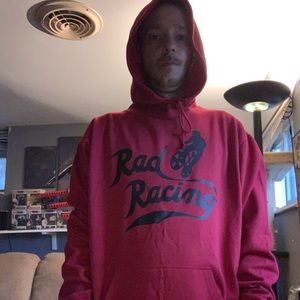 Meet your Posher, Thomas